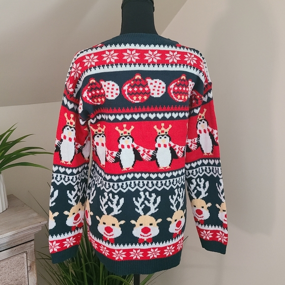 🐧Penguin & Reindeer "Ugly Sweater" Holiday Sweater Size Medium - Picture 4 of 6